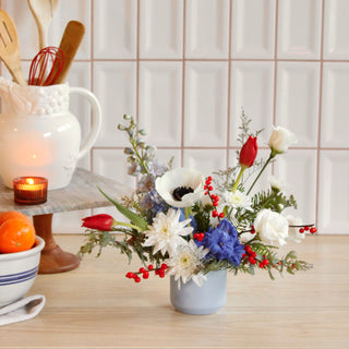 Cottage Christmas Arrangement